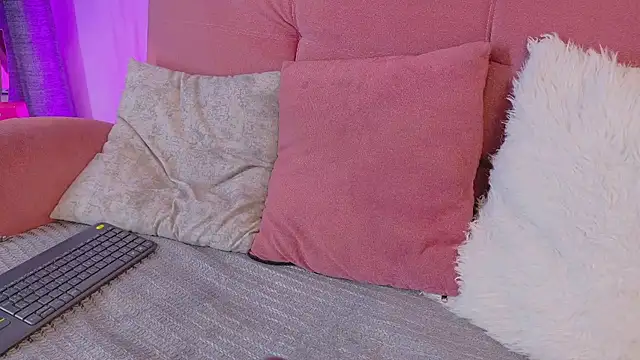 Karina2Smith webcam