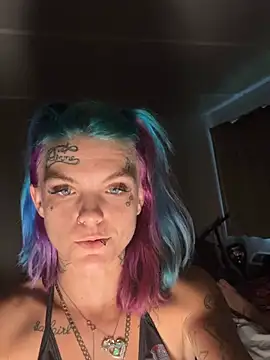 IttyBittyStonie webcam
