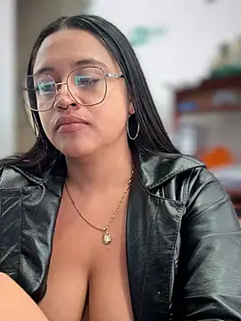 Mia_Risky-1 webcam