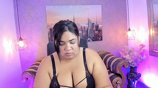 Sara_clk live cam on StripChat