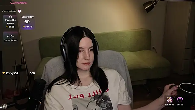Naomi_Velvet webcam