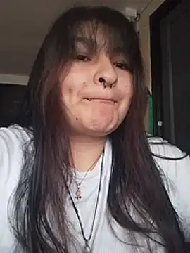 LauraHorny69 webcam