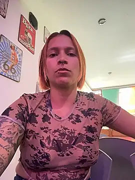 Mia_0-4 webcam