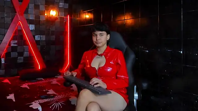 VioletFaith webcam
