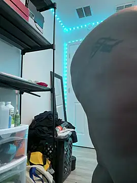 2horny4you2 webcam