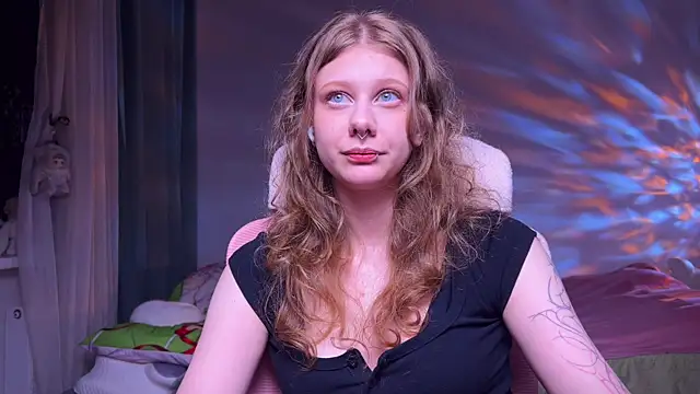 SweetyKiki webcam