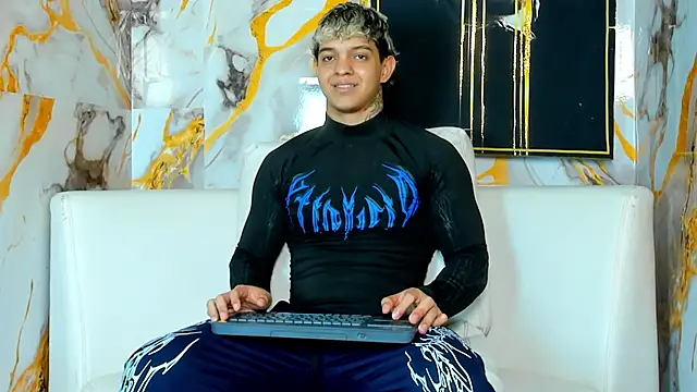 Noah__Browm webcam