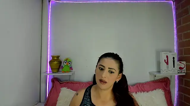 rukminilatin webcam
