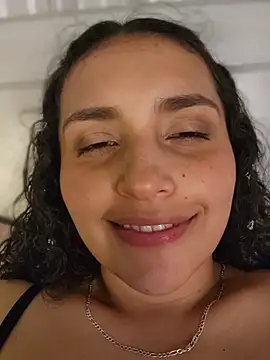 Lucy_Marin webcam