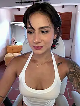 Ale_Lewis webcam