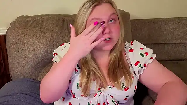 PhatAssBlond