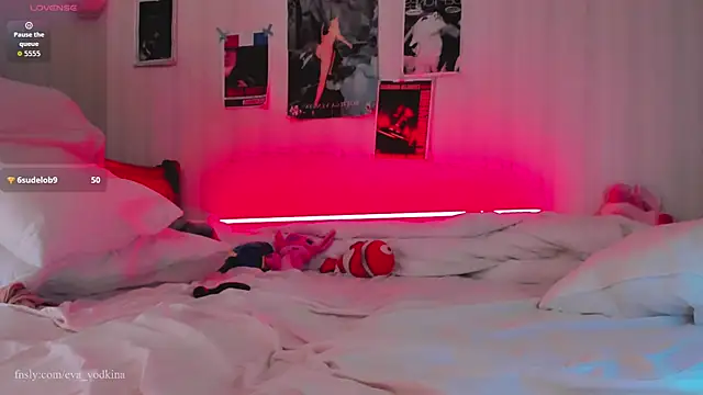 eva_vodkina webcam