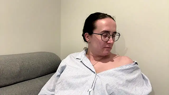 SofiaTease live cam on StripChat