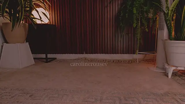 carolinerousev webcam
