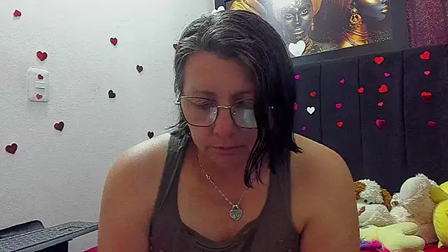 Evaaross_2345 webcam