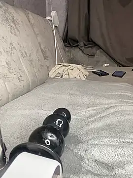 Lola_Hale webcam