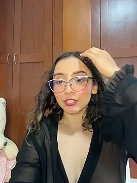 Kay_LustyWife webcam