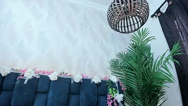 Melody_Megann webcam