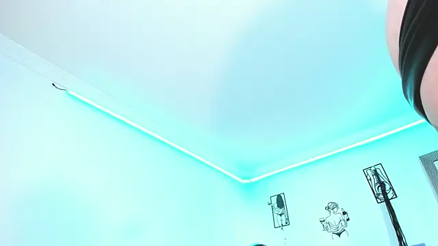 Anna_belly webcam