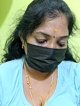 Tamil_Mithra webcam