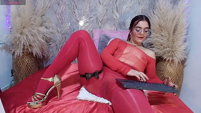 miss_rouss22_ webcam