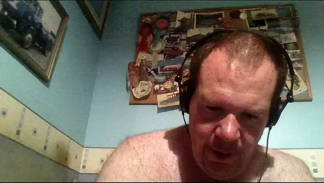 mrhardcock12 live cam on StripChat