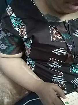 deepika-mallus webcam