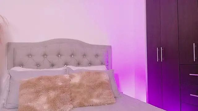 Annie__200 webcam