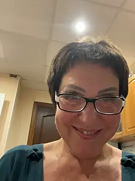 bettybutter_ webcam