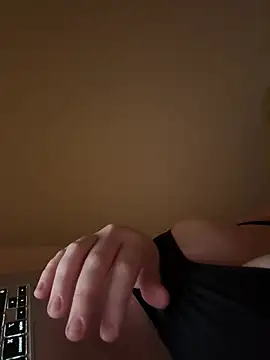 laylajonesxxx webcam