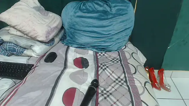 DarkEbonyX webcam
