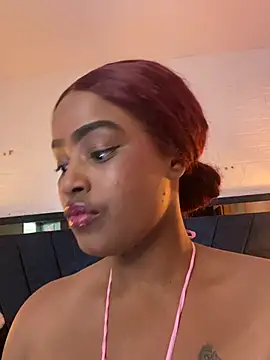 Ayla_Noir webcam