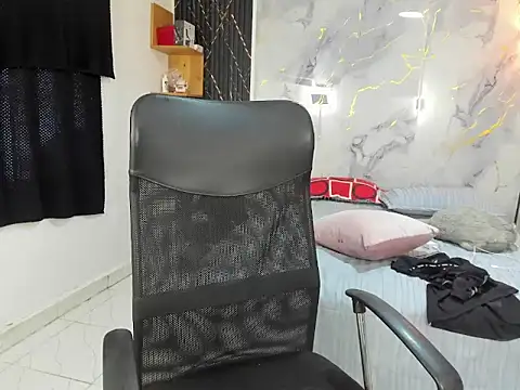 slim_dirtyxx1 webcam