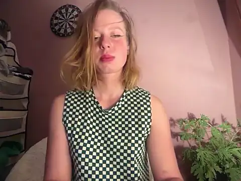 BettyFlirty webcam