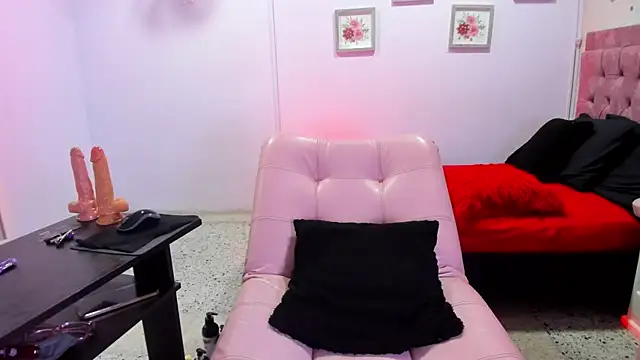 MilfMonica1 webcam