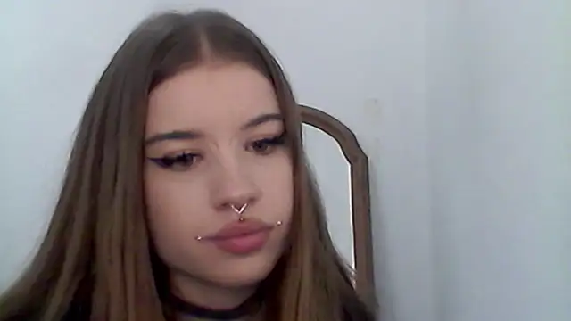 MollyHotTeen webcam