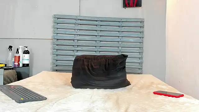 Thomas_Woolf webcam
