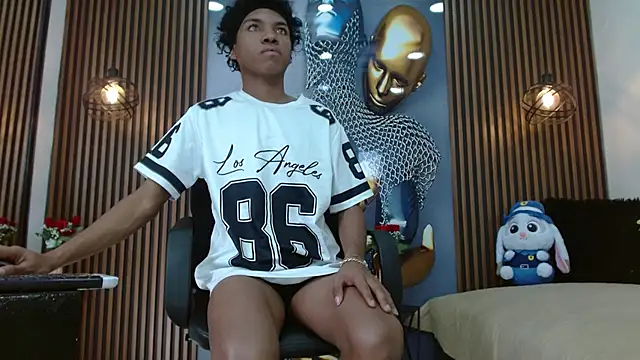 AlessandroBlack_ webcam