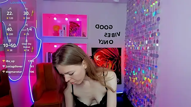 TinaTayylor webcam