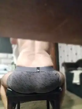 hairy_macho90 webcam