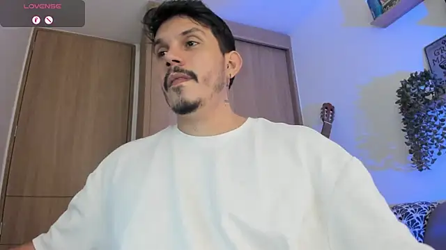 alejandro_stark webcam