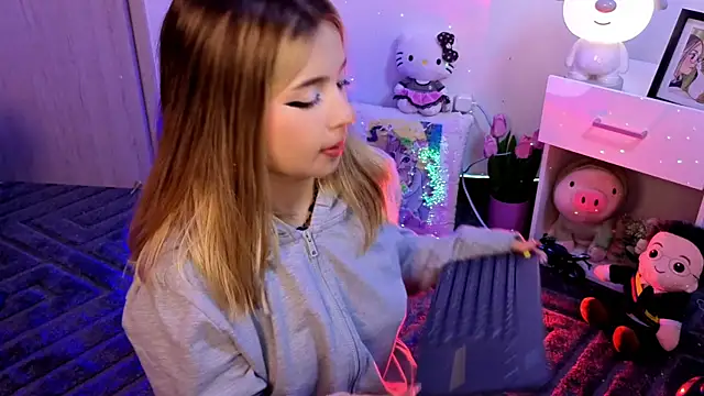 EmilyMiller_ webcam
