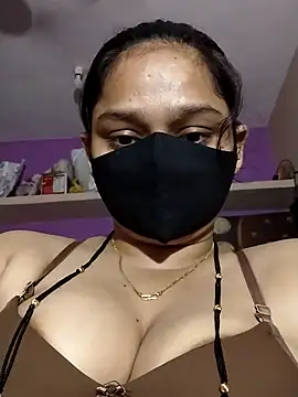 Priyanka_30 webcam