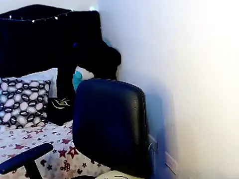 loren_tits24 webcam