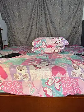 Soe_Lara webcam