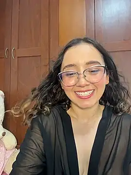Kay_LustyWife webcam