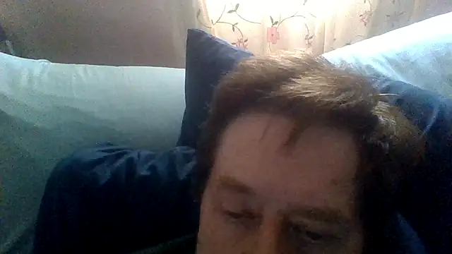 frankie7inch live cam on StripChat
