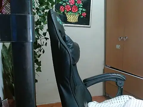 Dirtydiva1 webcam