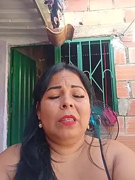Mother-Big-tits webcam