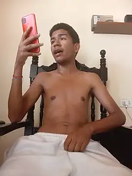 Luy_Moon webcam